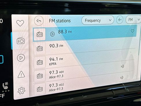 New 2026 Volkswagen Atlas SE w/ Panoramic Sunroof Package image 18