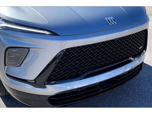 Used 2025 Buick Enclave Sport Touring image 31