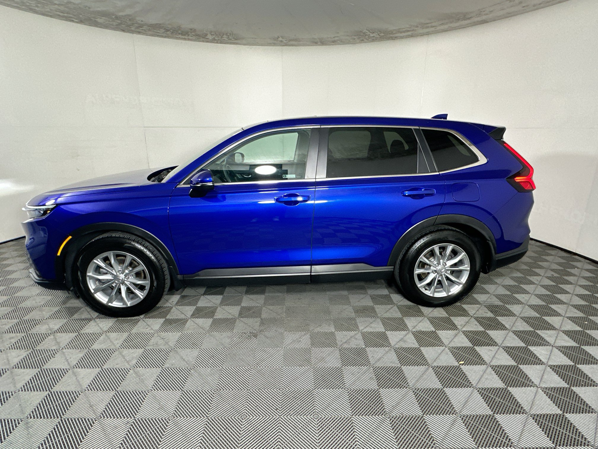 Used 2024 Honda CR-V EX image 6