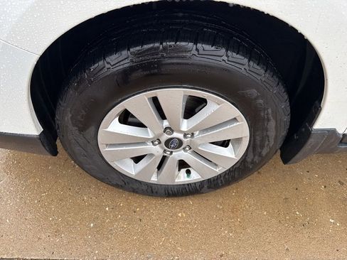 Used 2018 Subaru Outback 2.5i image 12