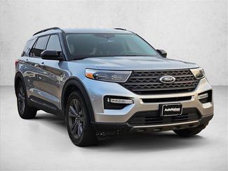 Used 2023 Ford Explorer XLT w/ Equipment Group 202A RWD video 3