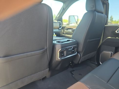 New 2026 Chevrolet Silverado 2500 High Country w/ Z71 Off-Road Package AWD/4WD image 17