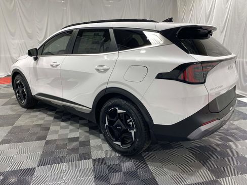 New 2026 Kia Sportage EX w/ EX Panorama Roof Package FWD image 2