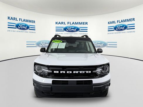 Certified 2024 Ford Bronco Sport Outer Banks w/ Tech Package AWD/4WD image 6