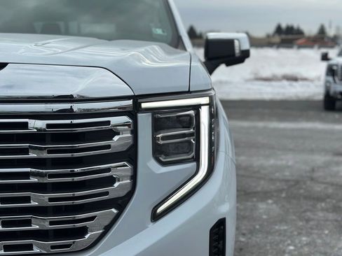 New 2026 GMC Sierra 1500 Denali w/ Denali Reserve Package AWD/4WD image 33