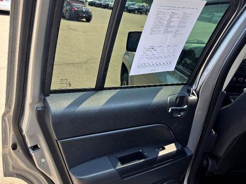 Used 2015 Jeep Patriot High Altitude image 12