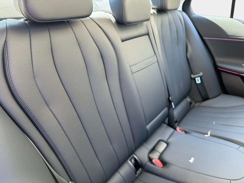 Used 2025 Mercedes-Benz E 350 Sedan image 27
