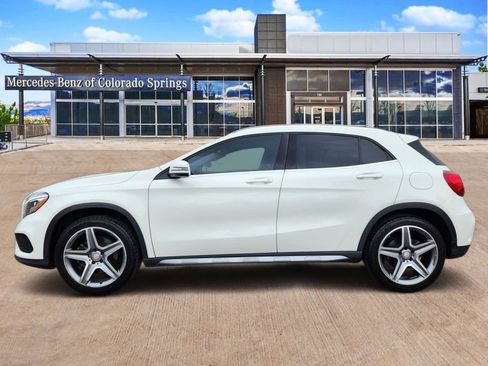 Used 2015 Mercedes-Benz GLA 250 4MATIC image 4