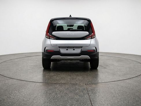 Used 2025 Kia Soul LX w/ LX Technology Package image 7