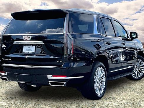 Used 2025 Cadillac Escalade Premium Luxury AWD/4WD image 5
