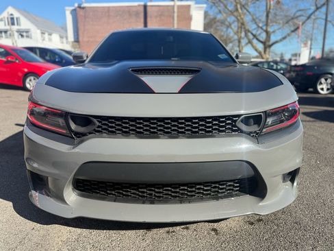Used 2018 Dodge Charger R/T Scat Pack RWD image 2