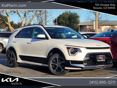 Used 2023 Kia Niro SX