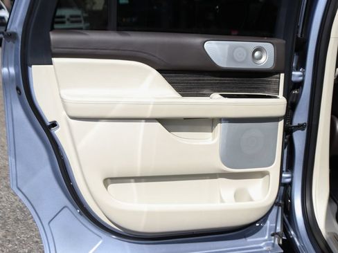 Used 2023 Lincoln Navigator L Black Label AWD/4WD image 30