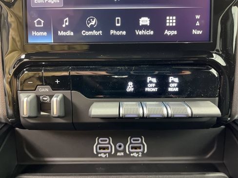 New 2026 RAM 1500 Big Horn AWD/4WD image 16