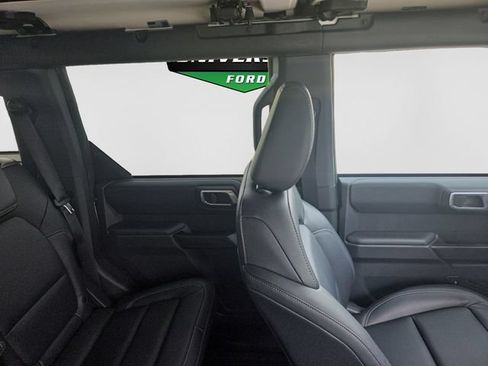 New 2026 Ford Bronco Badlands w/ Black Appearance Package AWD/4WD image 27
