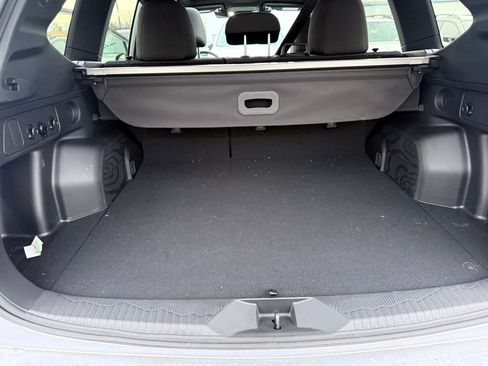 Used 2025 Subaru Forester Premium image 19