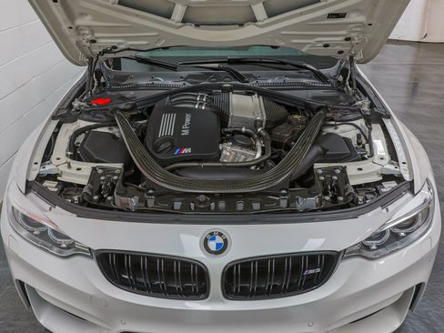 Used 2015 BMW M3 image 3