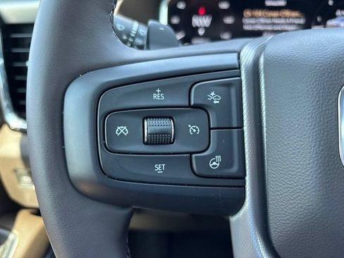 Used 2023 GMC Sierra 1500 Denali w/ Technology Package AWD/4WD image 22