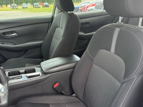 Used 2025 Nissan Sentra SV w/ All-Weather Package FWD image 10