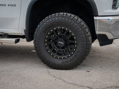 Used 2021 Chevrolet Silverado 2500 LTZ w/ LTZ Convenience Package image 4