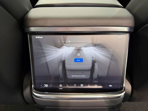 Used 2023 Tesla Model X image 21