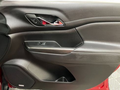 Used 2023 GMC Acadia SLT w/ Preferred Package image 42