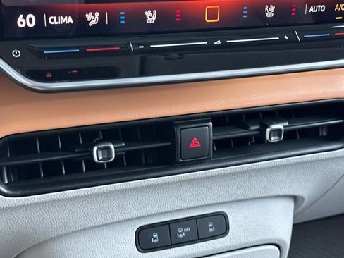 New 2025 Volkswagen ID. Buzz 1st Edition image 20