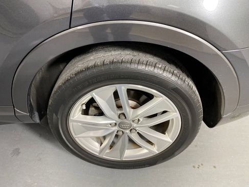 Used 2018 Audi Q3 2.0T Premium image 28