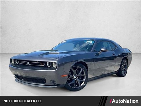 Used 2015 Dodge Challenger R/T w/ Quick Order Package 28B R/T RWD image 1