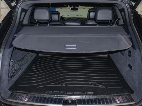 Used 2019 Porsche Cayenne AWD/4WD image 25
