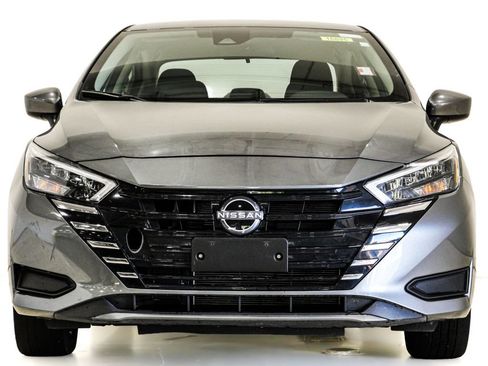 Used 2025 Nissan Versa SV FWD image 2