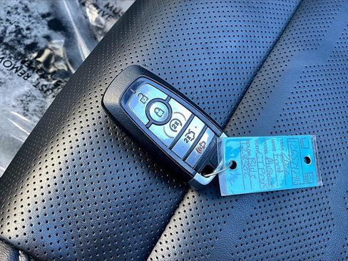 Used 2022 Ford Mustang GT Premium w/ Equipment Group 401A image 11