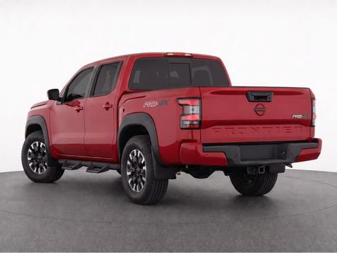 Used 2022 Nissan Frontier PRO-4X AWD/4WD image 3