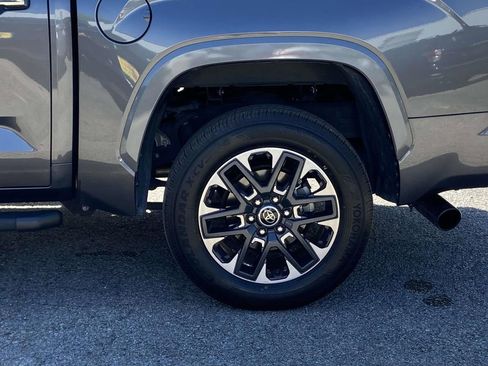 Used 2023 Toyota Tundra Limited AWD/4WD image 9