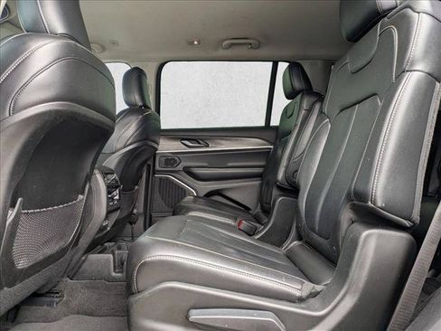 Used 2021 Jeep Grand Cherokee L Limited RWD image 19