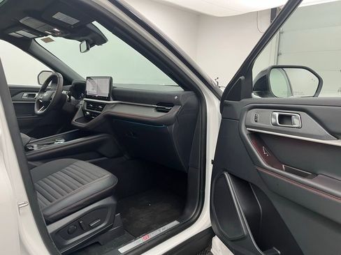 New 2026 Ford Explorer ST-Line w/ ST-Line Street Pack image 27