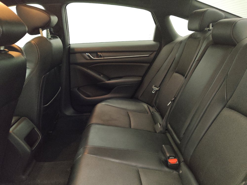 Used 2018 Honda Accord Sport image 18