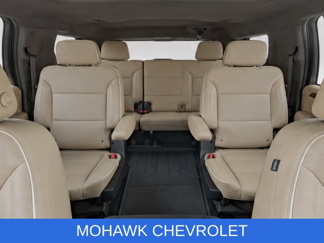 Used 2023 Chevrolet Suburban Premier AWD/4WD image 22