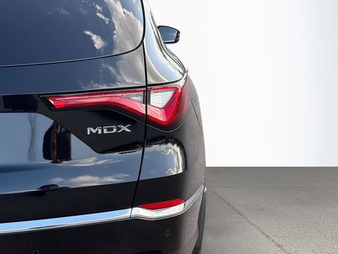 Used 2023 Acura MDX FWD w/ Technology Package image 11