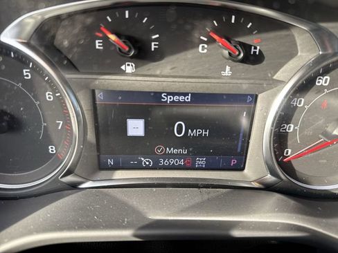 Used 2023 GMC Acadia SLT w/ Elevation Edition image 12