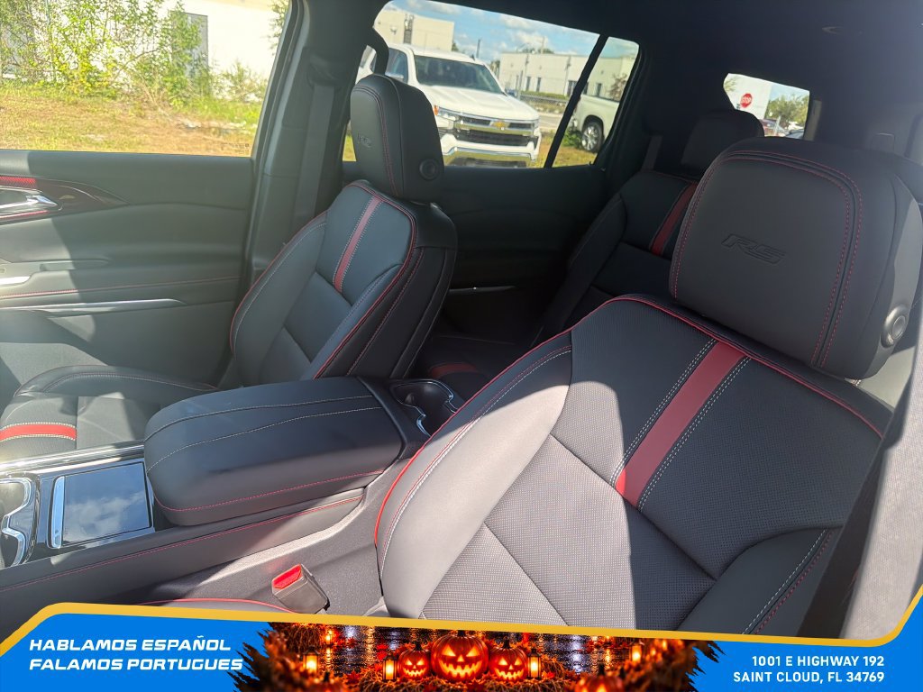 New 2027 Chevrolet Traverse RS FWD image 15