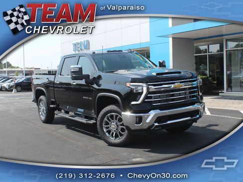 New 2026 Chevrolet Silverado 2500 LTZ w/ LTZ Premium Package AWD/4WD image 1