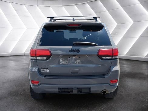 Used 2021 Jeep Grand Cherokee Laredo X AWD/4WD image 5