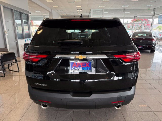 Used 2022 Chevrolet Traverse LS FWD image 5