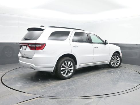 Used 2022 Dodge Durango SXT w/ Anodized Platinum Package image 2