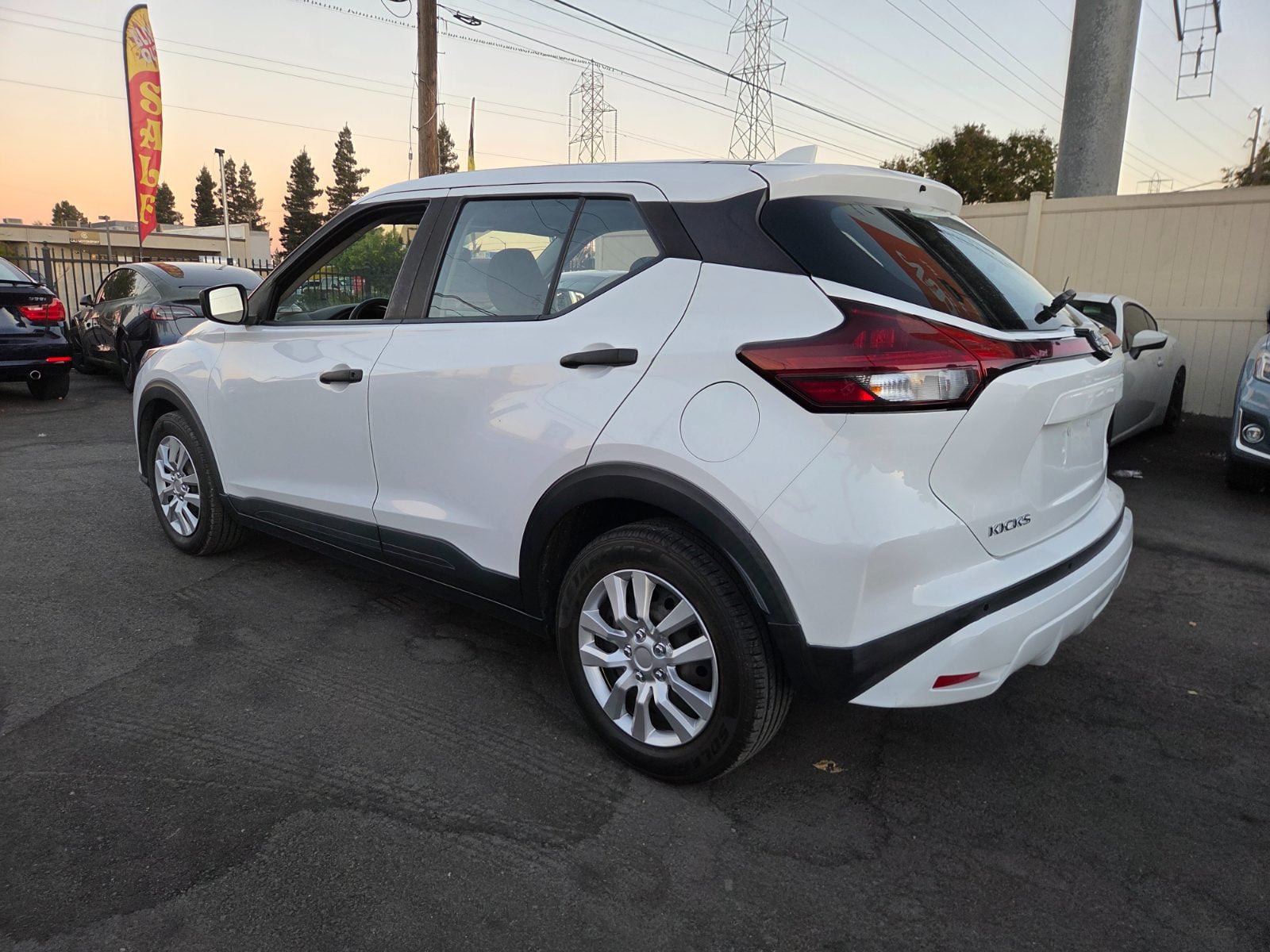 Used 2023 Nissan Kicks S FWD image 2