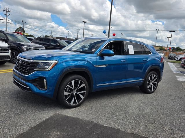 Certified 2025 Volkswagen Atlas Cross Sport SEL Premium R-Line AWD/4WD image 3