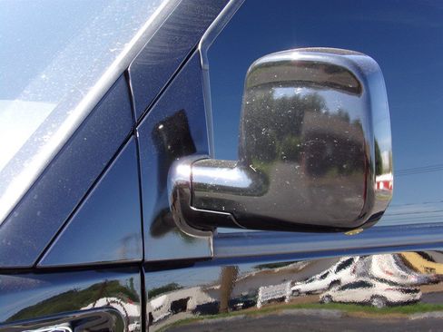 Used 2022 Chevrolet Express 2500 Extended RWD image 12