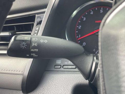 Used 2020 Toyota Camry XSE FWD image 25