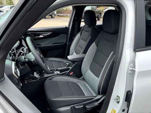 New 2026 Chevrolet TrailBlazer LS FWD image 9